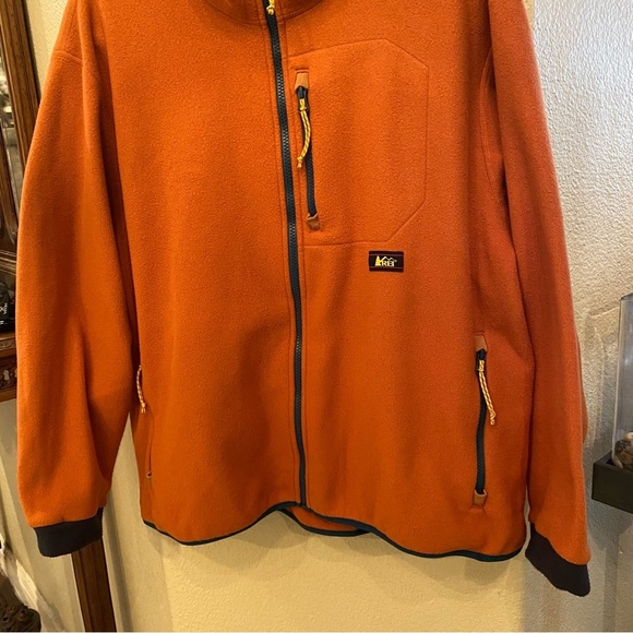 REI Women Orange Polartec Fleece Zipped Jacket Size XL - Picture 3 of 9